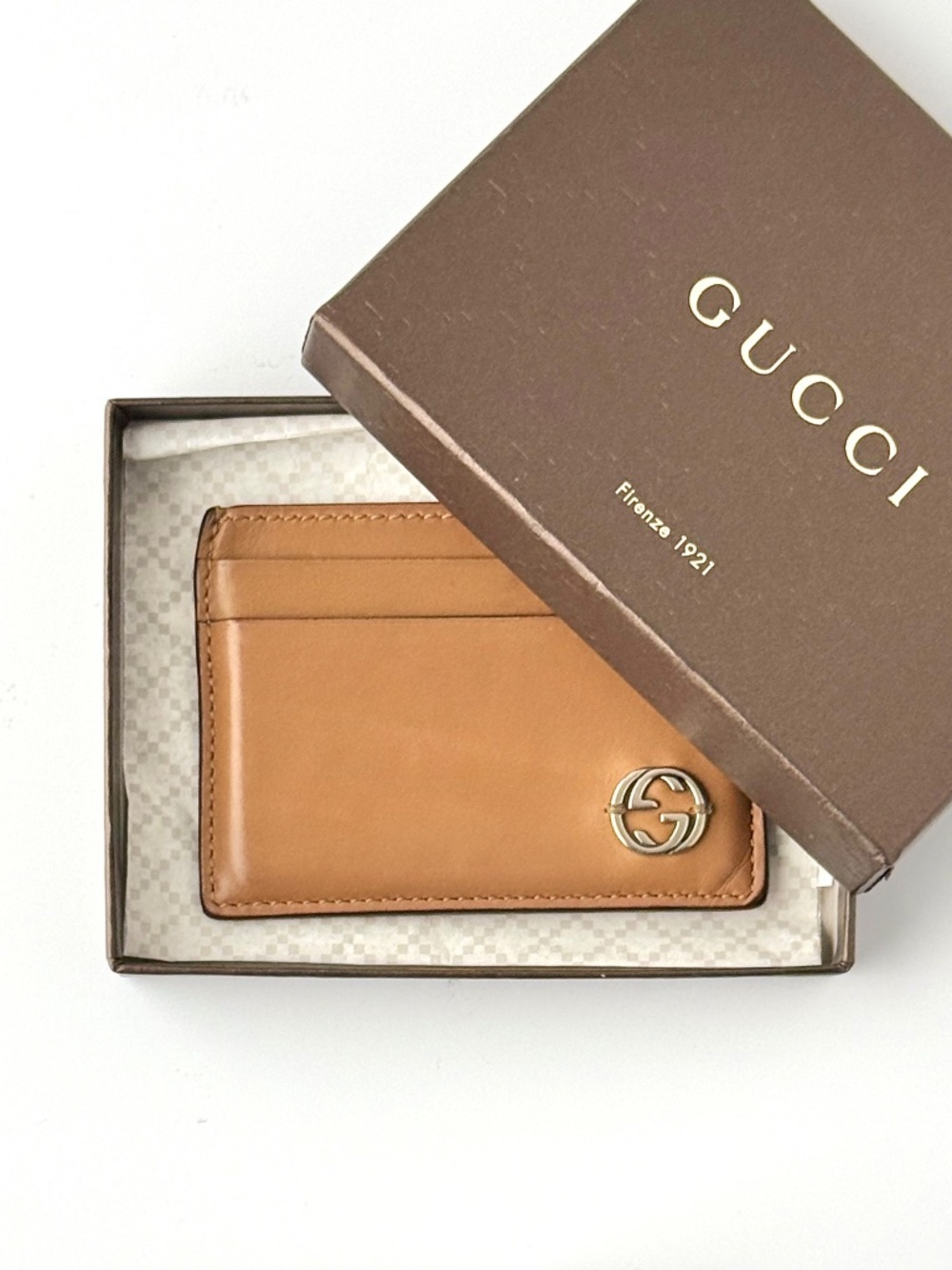 Gucci Men’s Leather Card Case in Tan